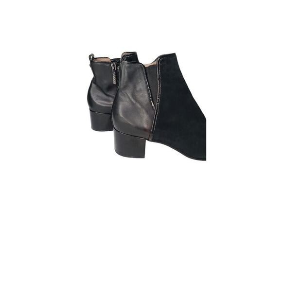 Donald Pliner Women’s size 7. 5 N Leather Ankle Zip Boots Cayto Block Heel Black - Picture 8 of 13